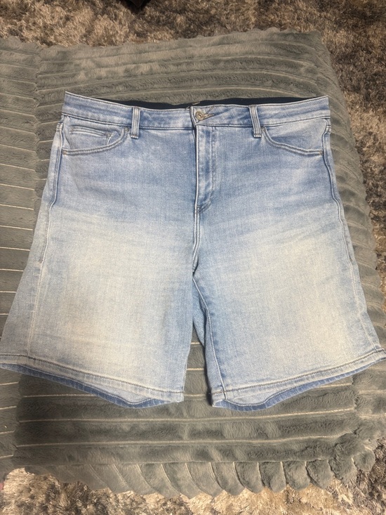 LuLaRoe Pants - LuLaRoe Light Wash Denim Men’s Shorts